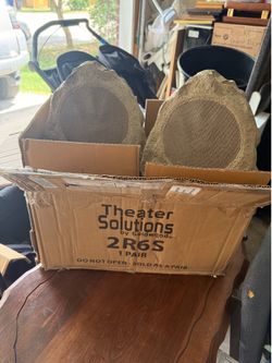Theater Solutions 2R6S altavoces