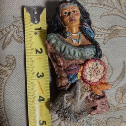 Native Women Figurine 