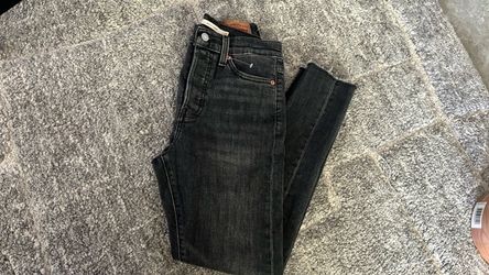 Women Levi’s Jeans