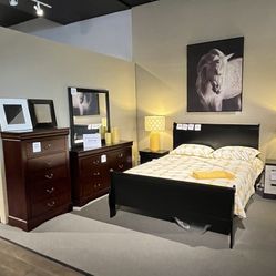 4PC Queen Bedroom Set