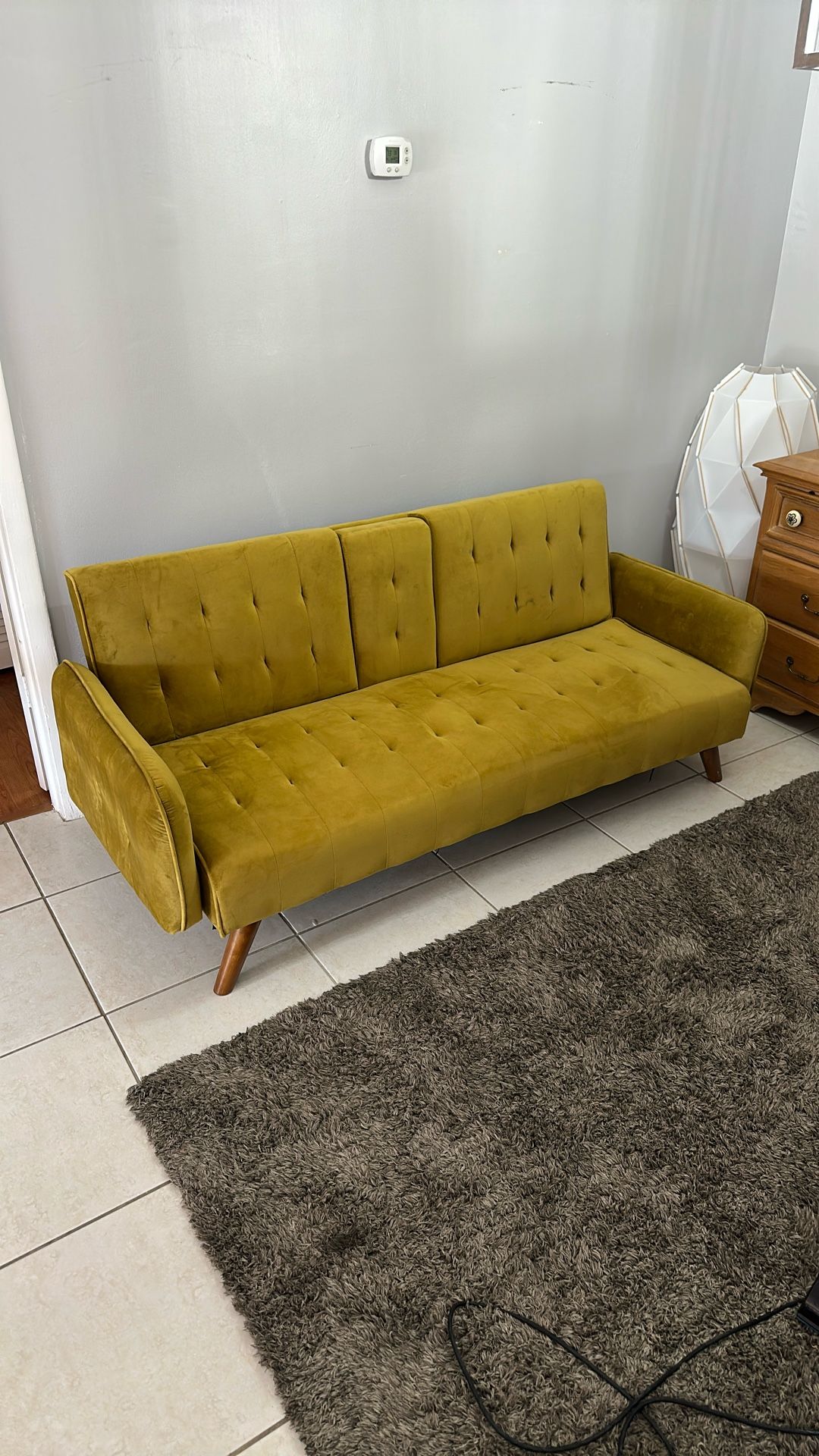 Selling Love Seat Futon