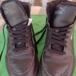 USED GOOD CONDITIONS. PUMAS. SIZE#8.5. $12