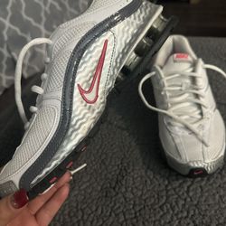 Nike Reax Run 5 8 1/2