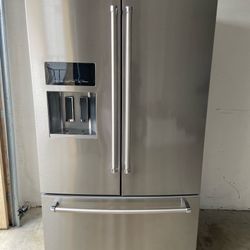 Kitchen Aid Refrigerator/Freezer (No Scratches or Dents) 