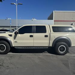 * A.R.E Z Series bed cap for SVT Raptor *