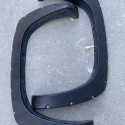 GM Chevy Silverado 2002-2006 2500 OEM 4x4 Black Rear Fender Flares