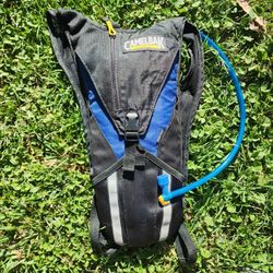 CAMELBAK Rogue Hydration Backpack 2.0 Liter 70 oz Reservoir Blue Gray Black