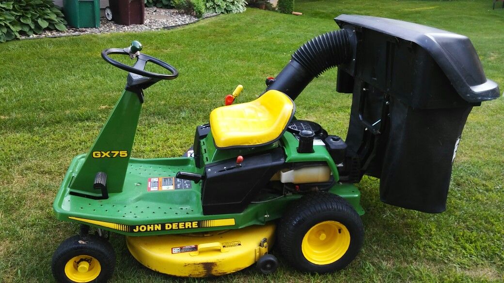 John Deere GX75 lawn tractor for Sale in Burnsville MN OfferUp