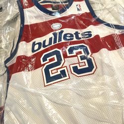 AUTHENTIC NIKE JORDAN BULLETS JERSEY sz 48