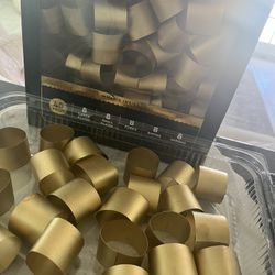Gold Napkin Rings For Decorating Tables And Napkins 