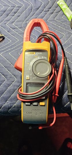 FLUKE 374 FC True-rms Clamp Meter 600A