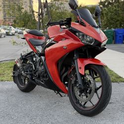 2016 Yamaha R3