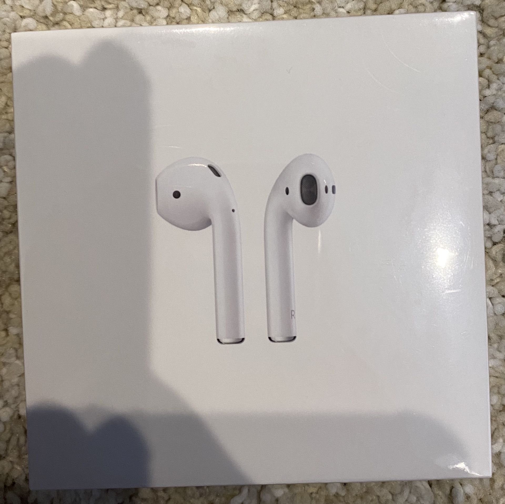 Apple AirPods with Charging Case (Wired)