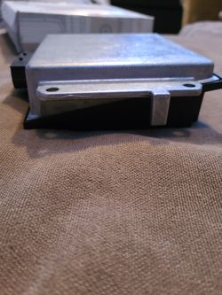 Voltage converter for Mercedes 2003-2011