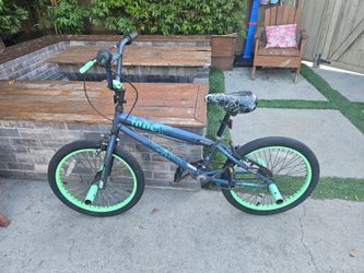 Avigo Fade bike