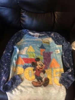 Brand new original Disneyland park sz M
