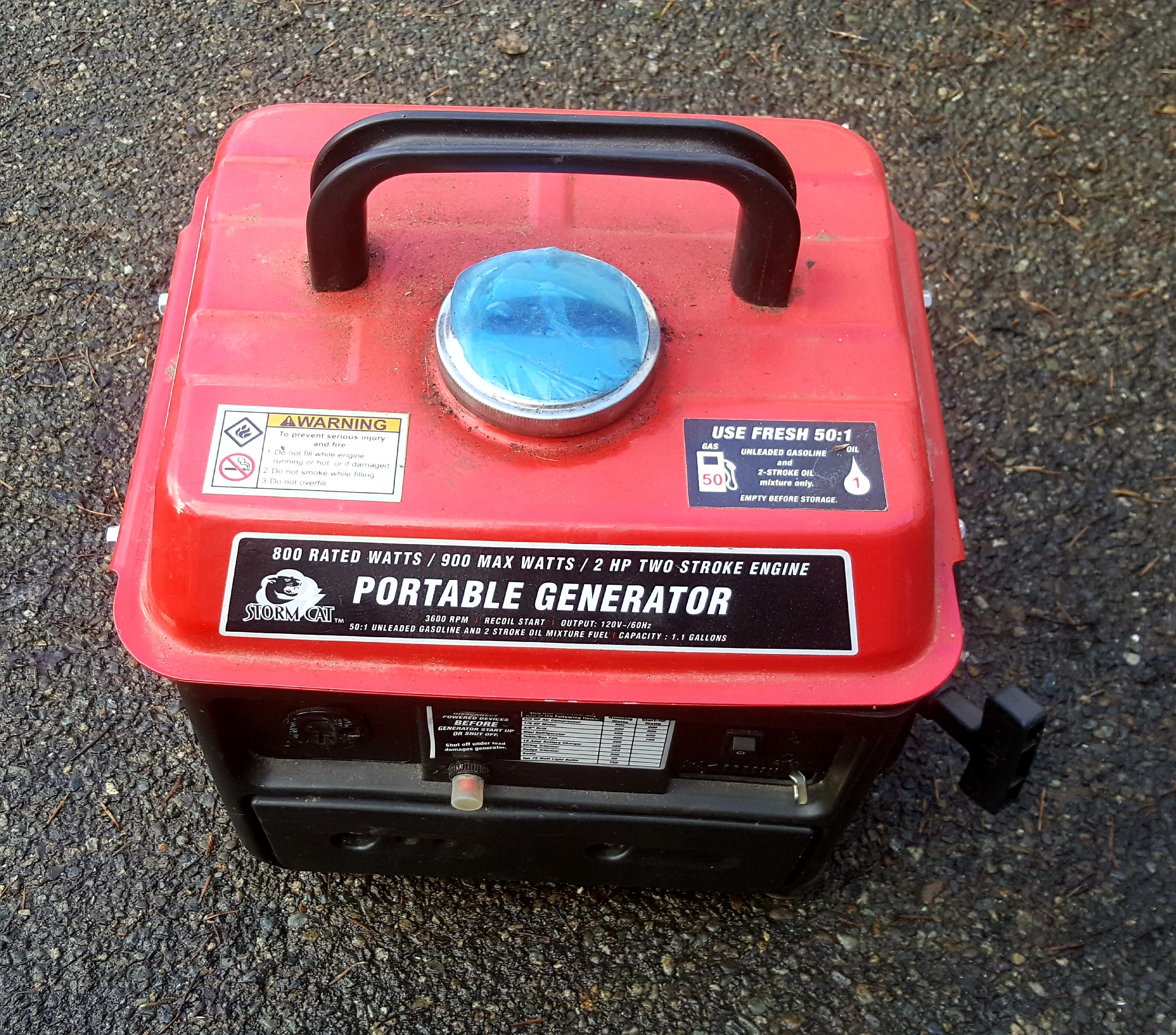 Storm CAT 900 Peak/800 Running Watts, 2 HP (63cc) Gas Generator