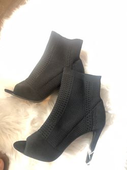 Booties 71/2