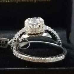 925 Sterling silver Engagements Ring