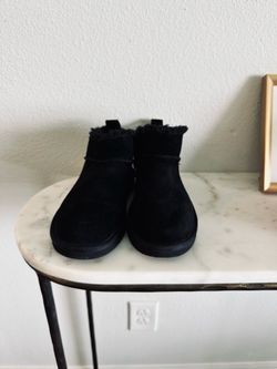 Koolaburra by UGG Black Ankle Boots Women’s Size 3 Youth 35 EU