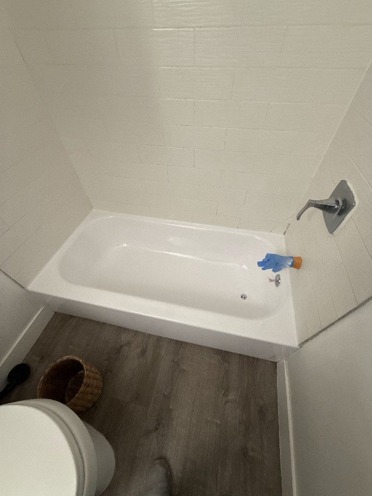 Reglazing Bathtub