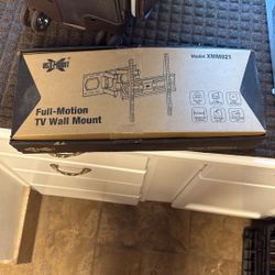 USA-Mount Full Motion TV Wall mount 
