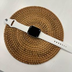 Apple Watch Series 7 SMARTWATCH - Pay $5 and the rest later