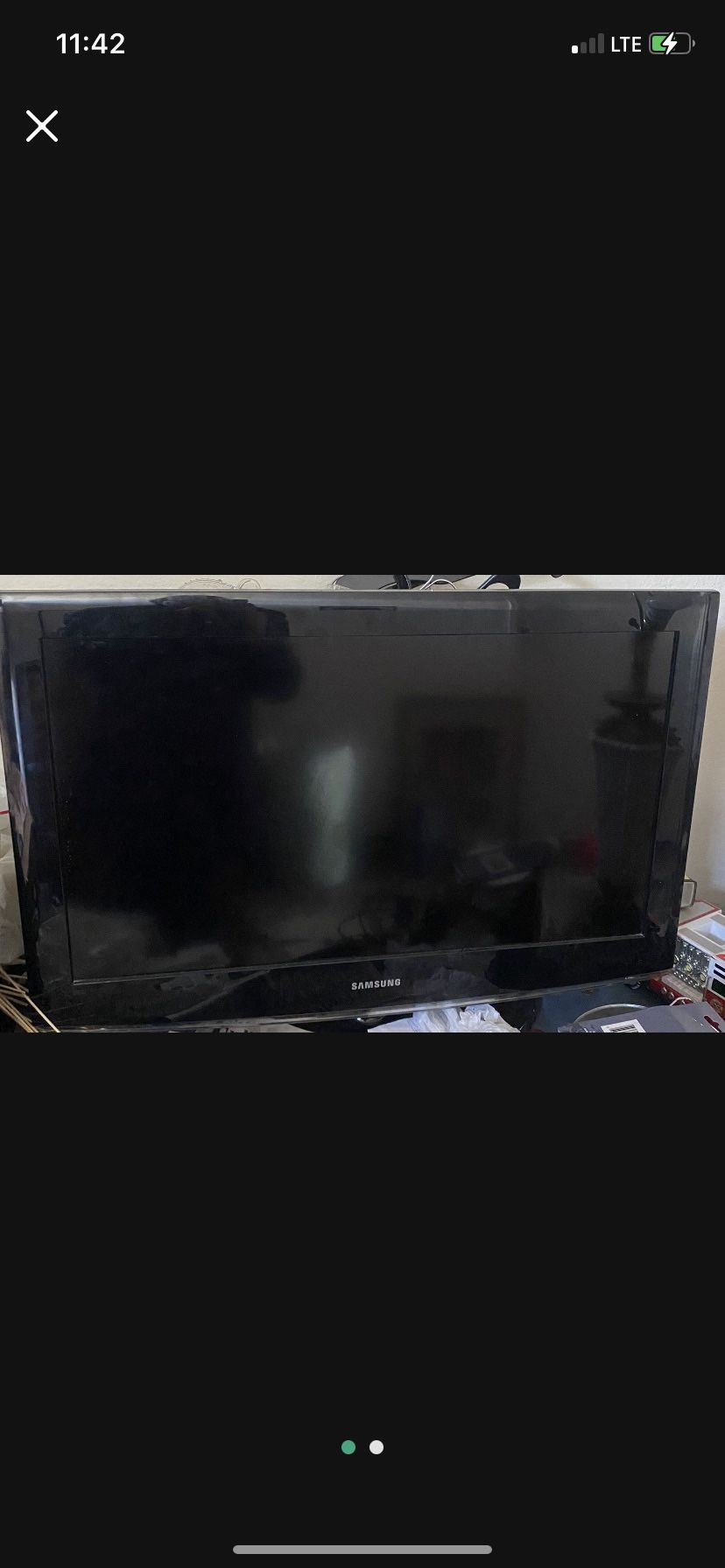 32” Samsung Television with Remote