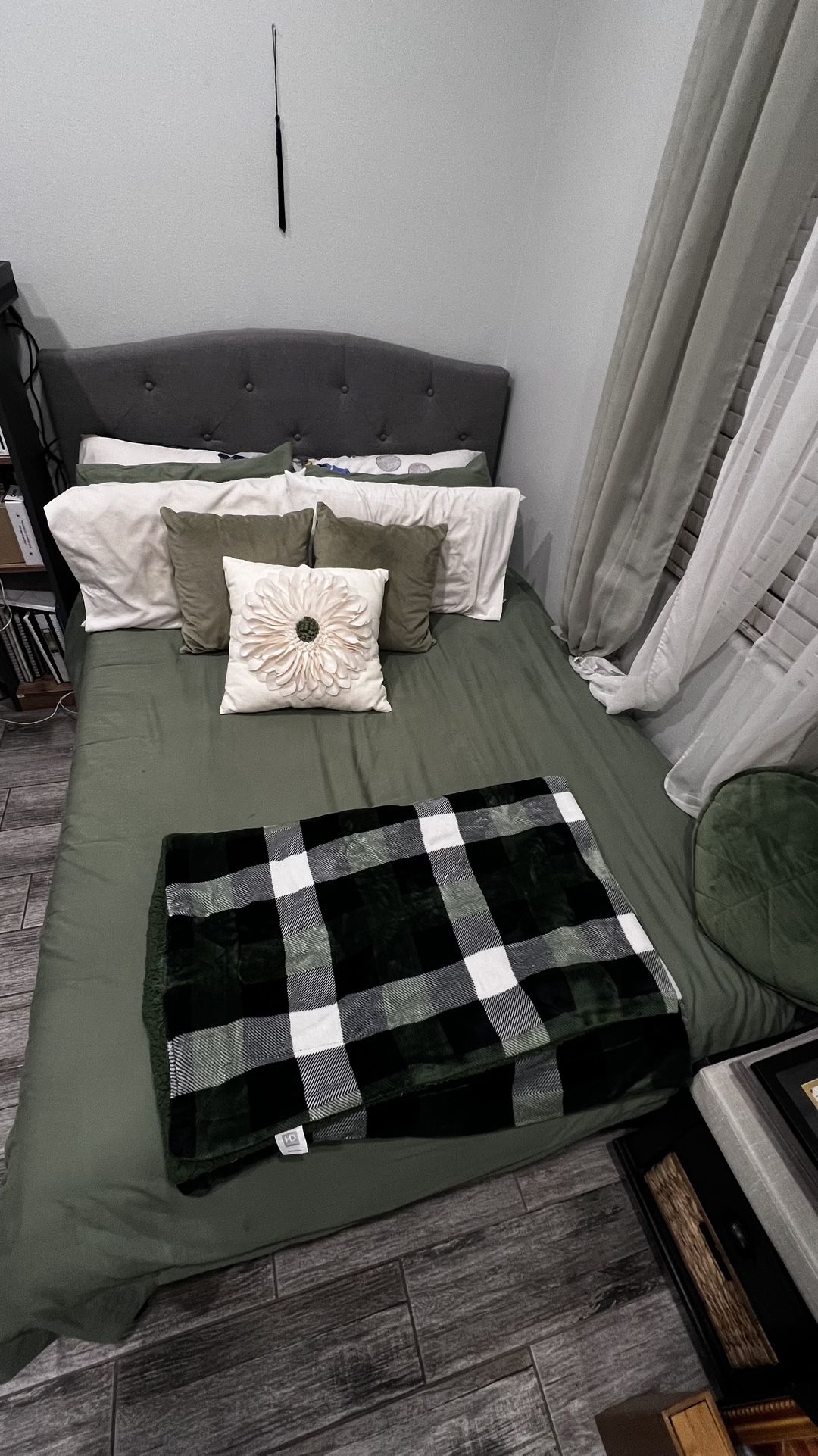 Full Size Bed Frame + Mattress