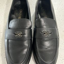 Chanel Logo - Loafer Size 8 Women 