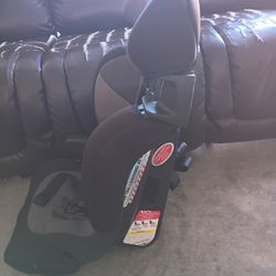 Twin Jogger Stroller And Booster Seat 3/1 And A Booster Car Seat And 