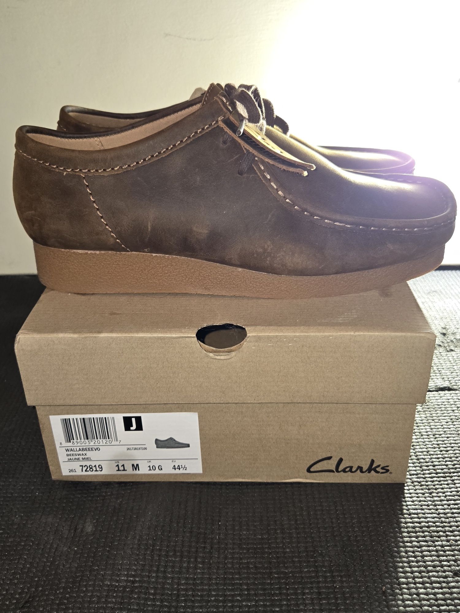 Mens Clarks Wallabees