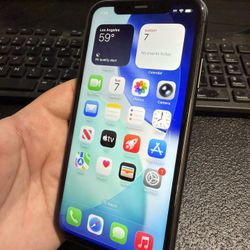 Apple iPhone 11 64GB Unlocked (Black) any network