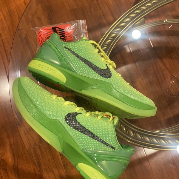 Grinches kobe 6 for Sale in Pico Rivera, CA - OfferUp