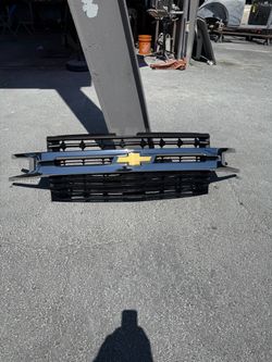 Chevy Silverado 2019-2022 grille