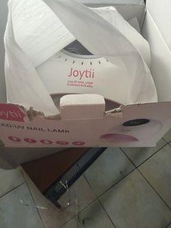 UV nail lamp