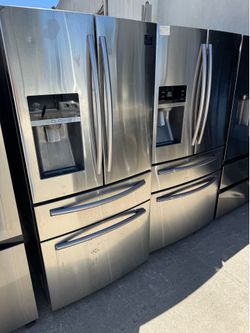 Samsung four-door refrigerator with 90 day warranty only $699