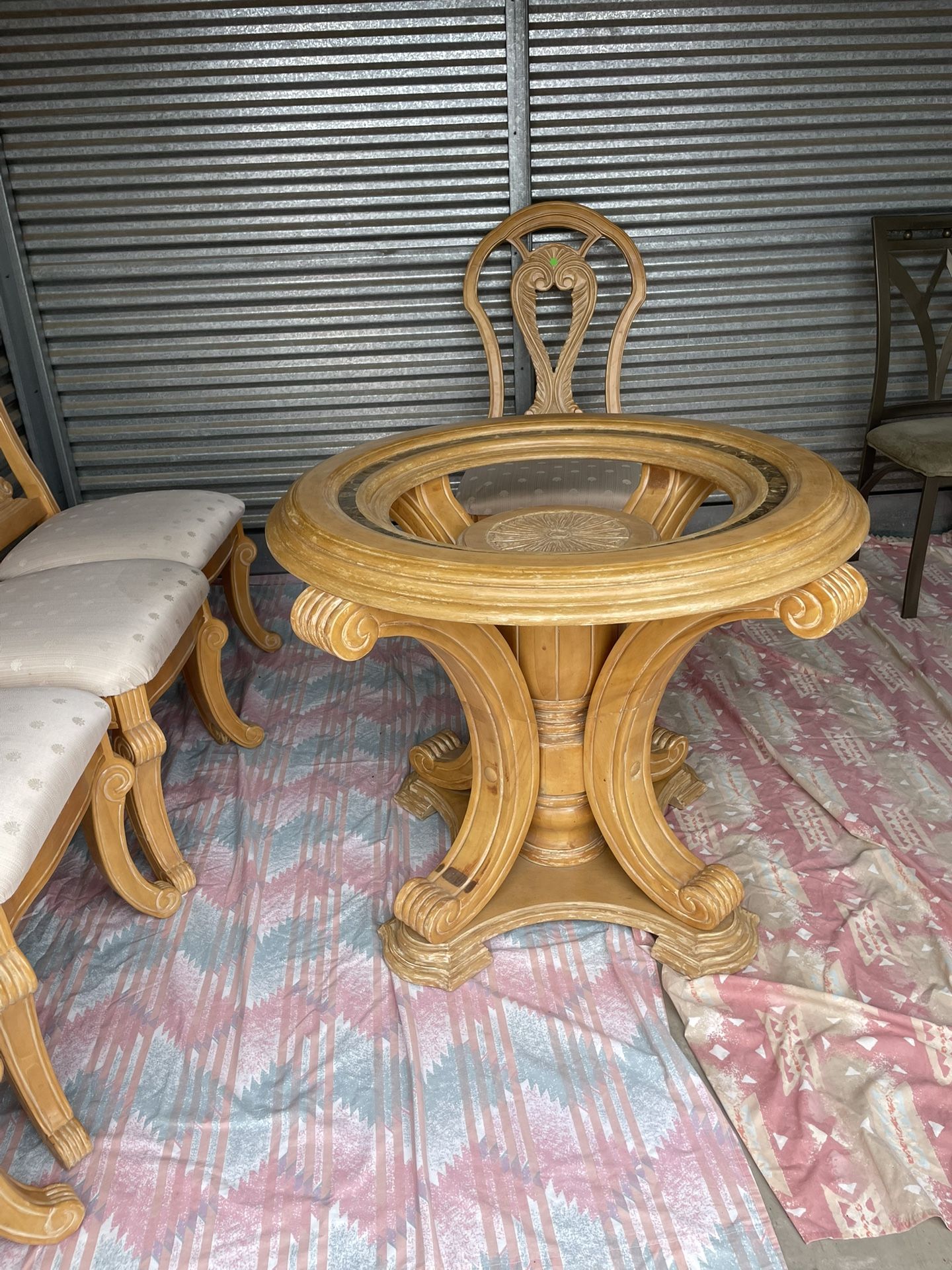 Table And Chairs 