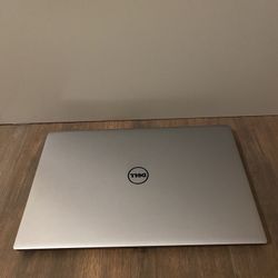 Dell 8th Gen i7 Hyperthreaded Touch Screen with Backlit Keyboard