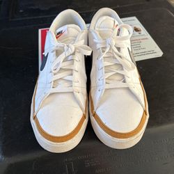 2 Pairs Nike Men's Shoes Size 11