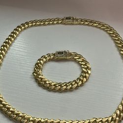 Cuban link gold chain/bracelet set