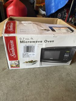 Sunbeam Microwave 0.7 Cu. Ft.