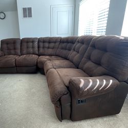 5 Seater curved couch (2 of them reclines)