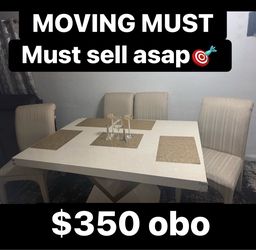 Beautiful dining table must sell ASAP