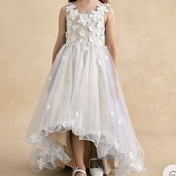 Azazie Celia Flower girl Dress Size 4