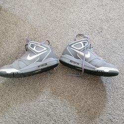 Nike Air Flight Falcon  (size 11)