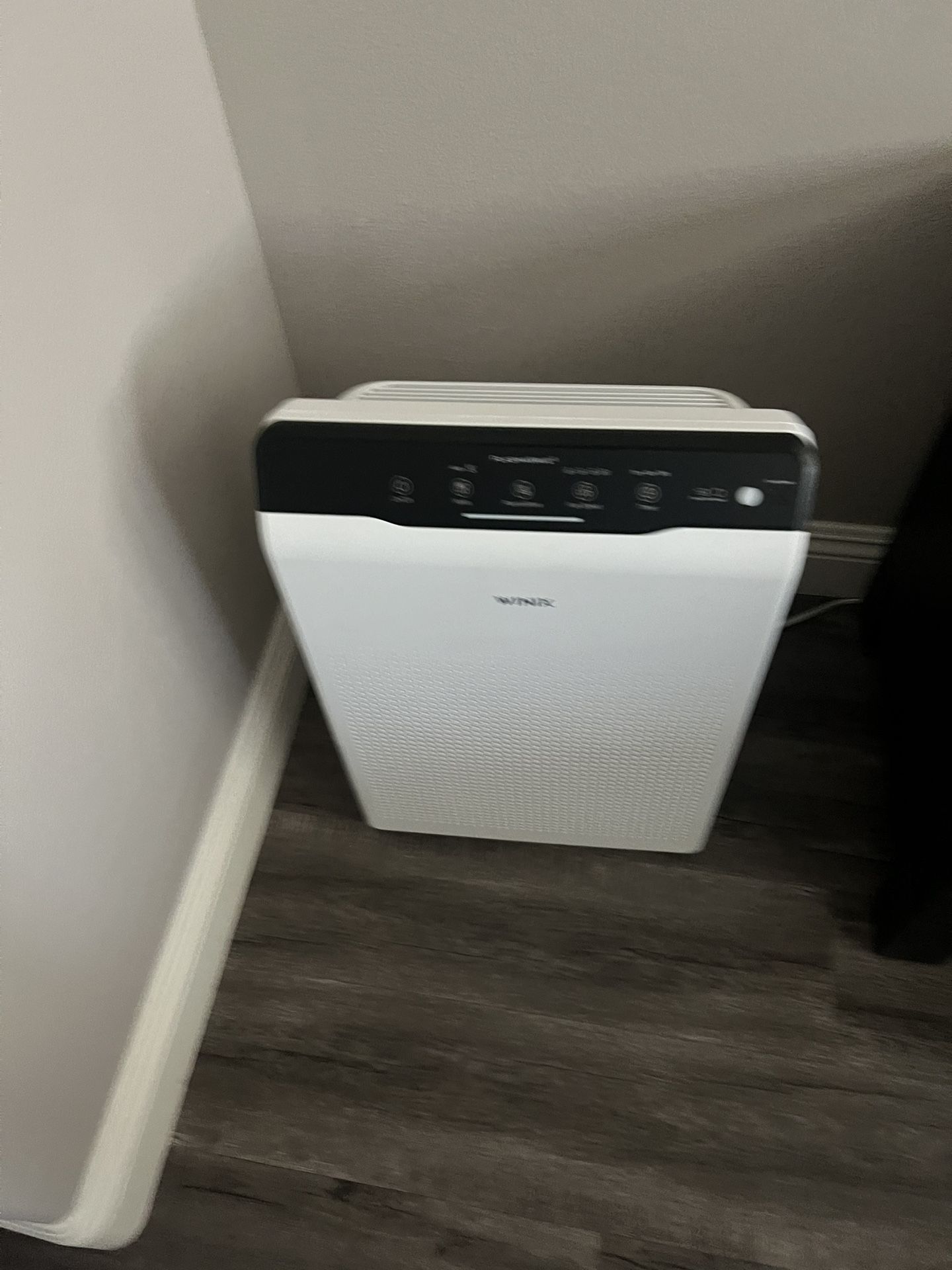 Set of 2 Winix.   Air Purifier with True HEPA, PlasmaWave and Odor Reducing Washable AOC Carbon Filter Medium