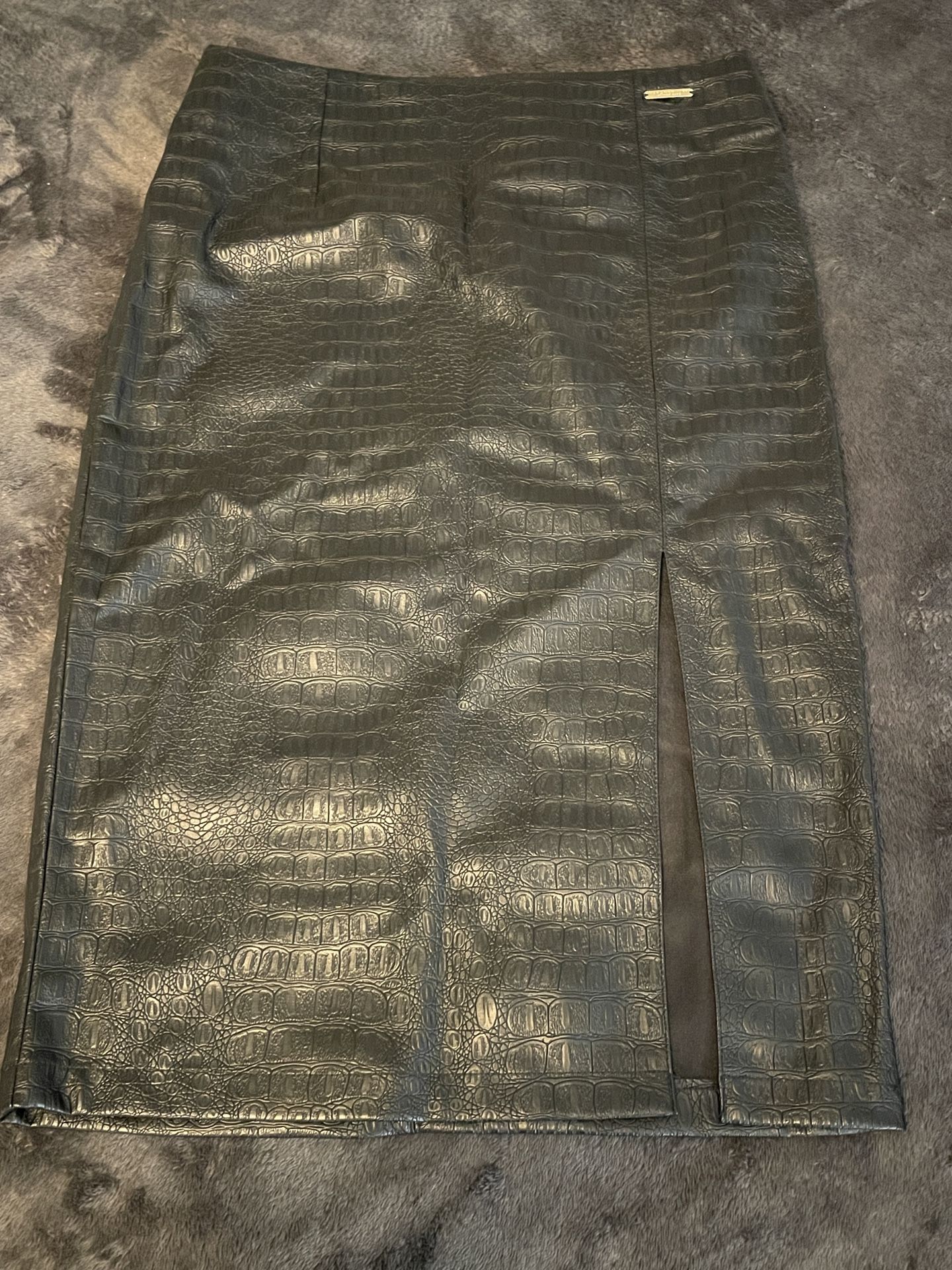 Black leather pencil skirt