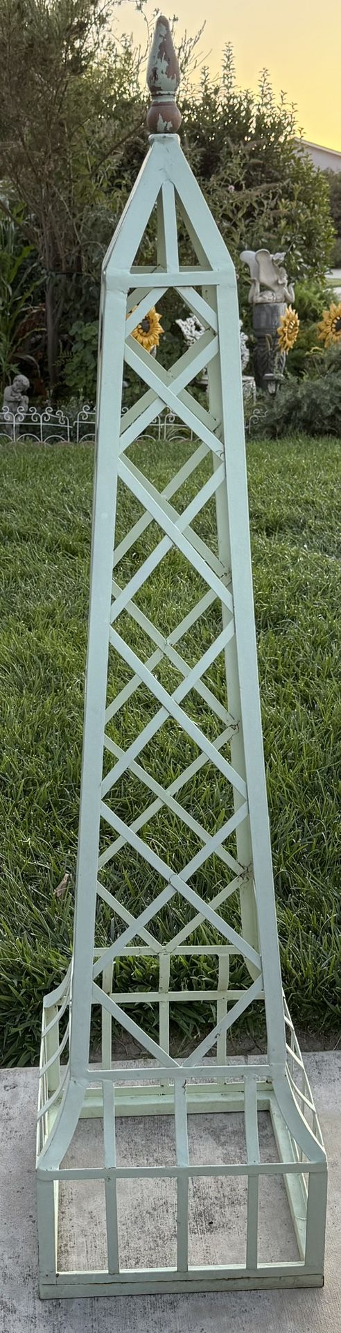 Mint Green Trellis