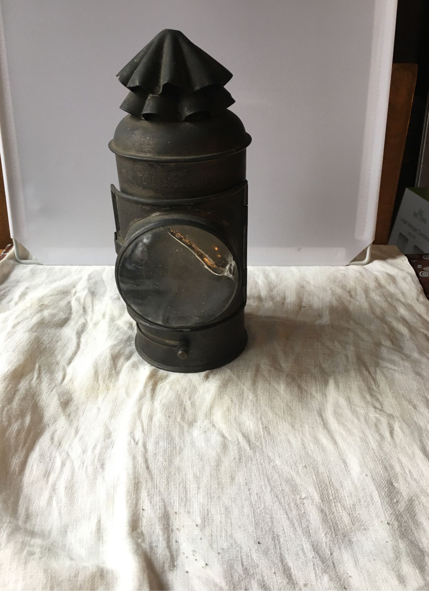 Antique gas magnified lamp